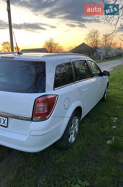 Универсал Opel Astra 2009 в 