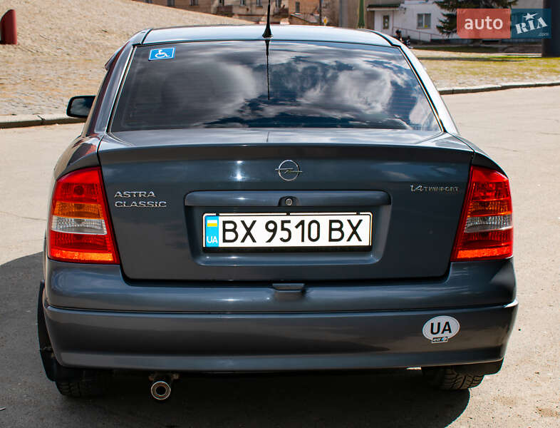 Седан Opel Astra 2009 в Шепетовке фото 4 Седан Opel Astra 2009 в Шепетовке