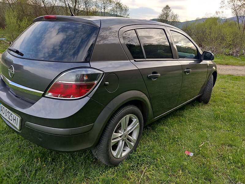 Хэтчбек Opel Astra 2010 в Ужгороде фото 12 Хэтчбек Opel Astra 2010 в Ужгороде