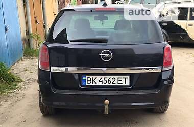 Универсал Opel Astra 2007 в Ровно