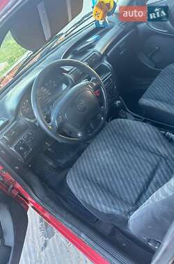Седан Opel Astra 1994 в Буську
