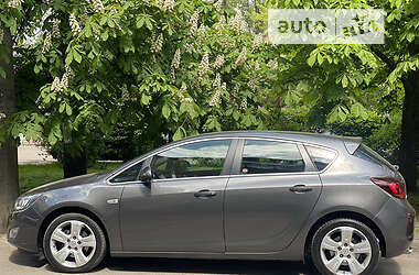 Хетчбек Opel Astra 2010 в Києві