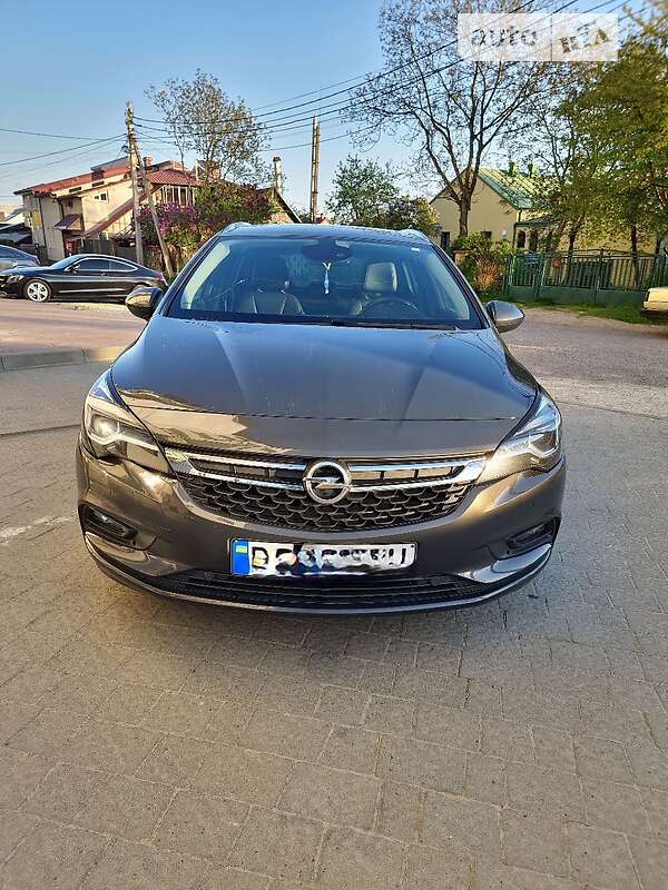 Opel Astra 2016