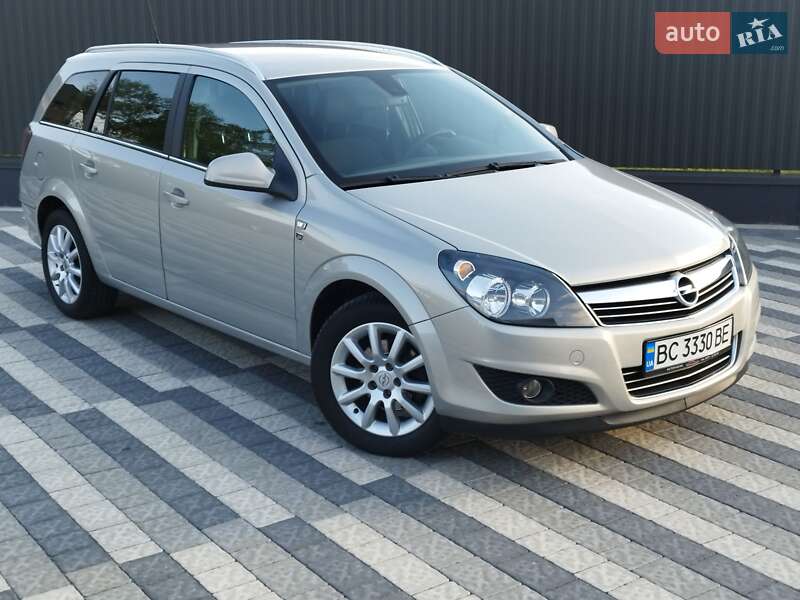 Универсал Opel Astra 2010 в Львове фото 2 Универсал Opel Astra 2010 в Львове