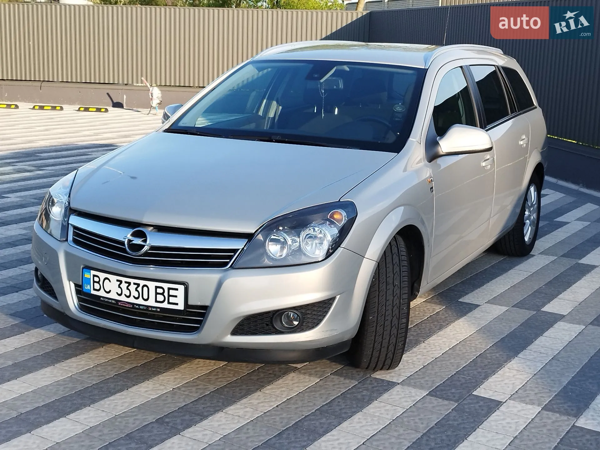 2010 Opel Astra - мініатюра 7