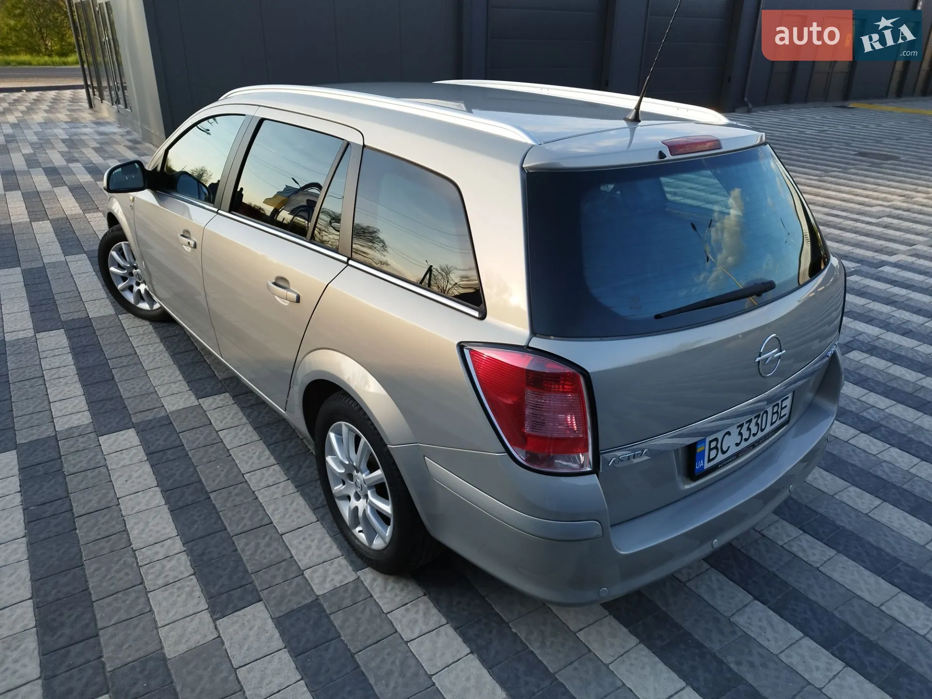 2010 Opel Astra - мініатюра 20