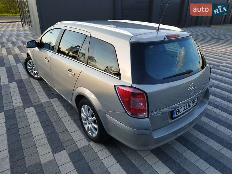 Универсал Opel Astra 2010 в Львове фото 20 Универсал Opel Astra 2010 в Львове