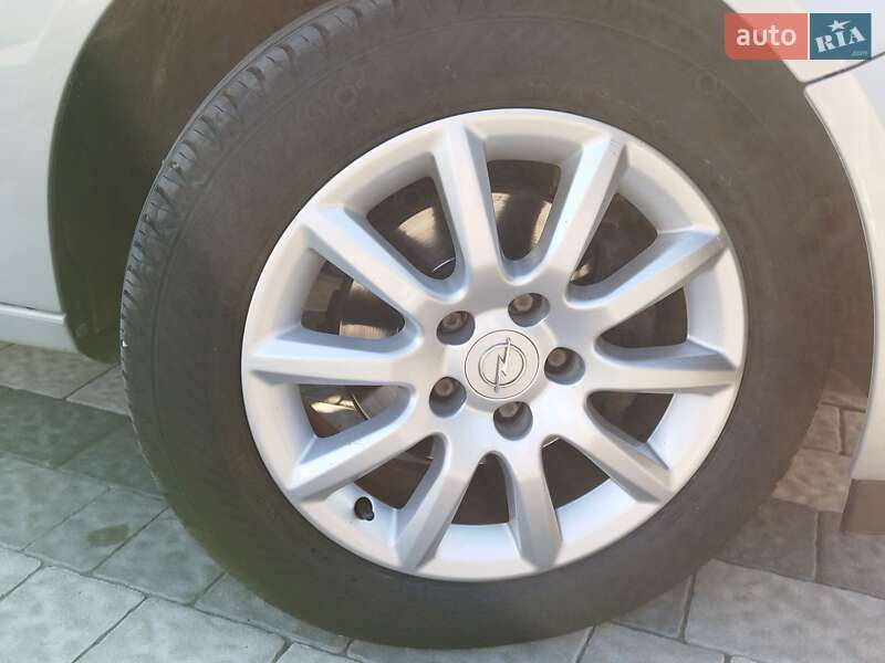 Универсал Opel Astra 2010 в Львове фото 28 Универсал Opel Astra 2010 в Львове
