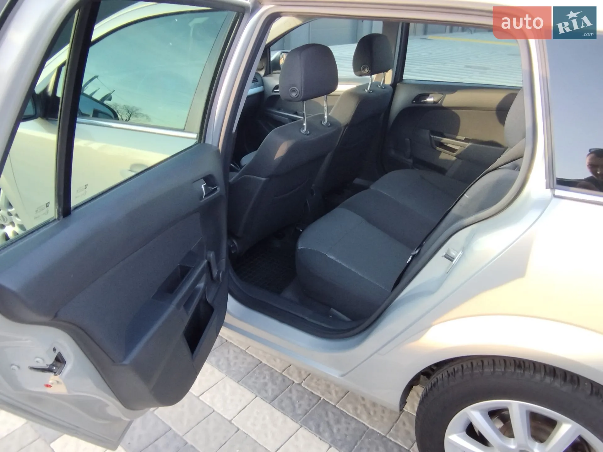 2010 Opel Astra - мініатюра 36