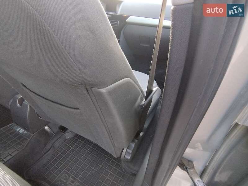 Универсал Opel Astra 2010 в Львове фото 45 Универсал Opel Astra 2010 в Львове