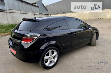 Купе Opel Astra 2006 в Киеве