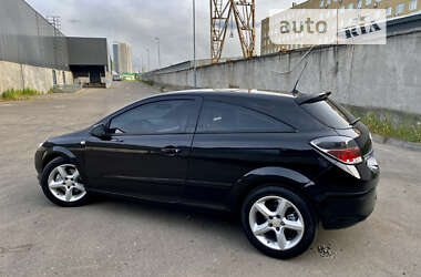 Купе Opel Astra 2006 в Киеве