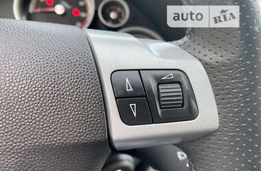 Купе Opel Astra 2006 в Киеве