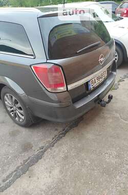 Универсал Opel Astra 2010 в Кропивницком