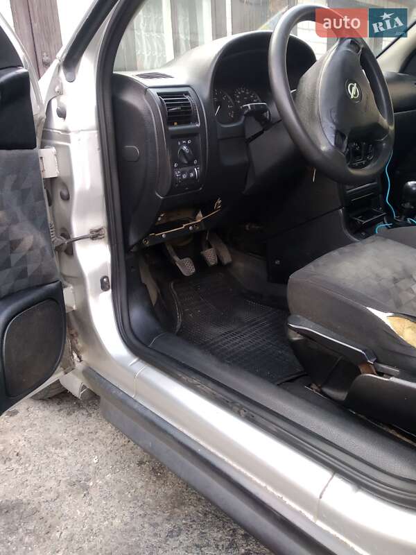 Opel Astra 1998