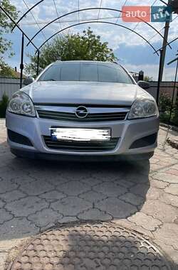 Универсал Opel Astra 2007 в Ахтырке