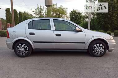 Хэтчбек Opel Astra 2002 в Кропивницком