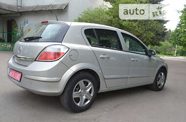 Хетчбек Opel Astra 2006 в Рівному