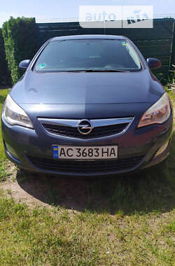 Хэтчбек Opel Astra 2010 в Луцке