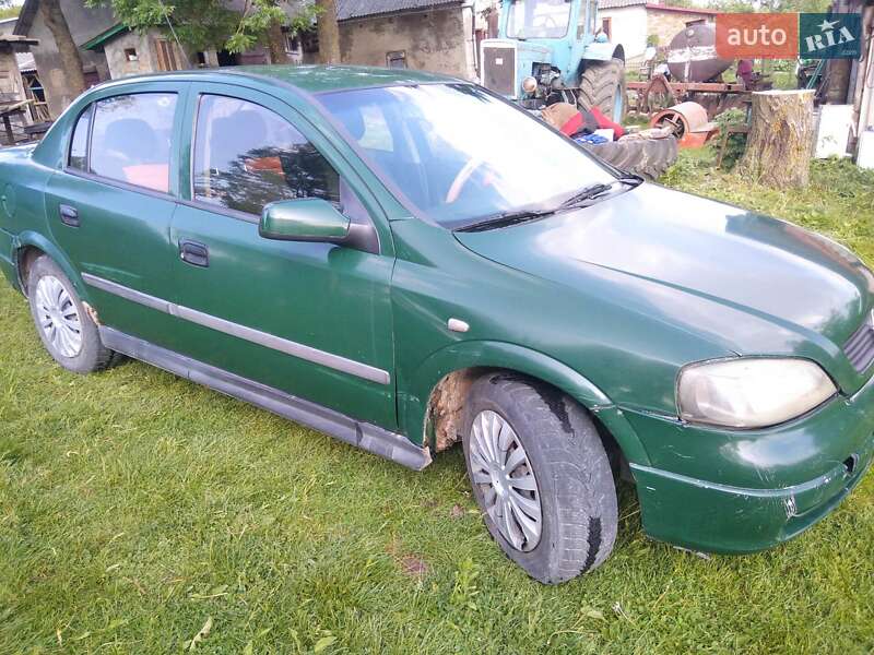 Седан Opel Astra 1999 в Бродах