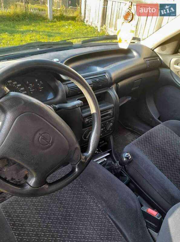 Opel Astra 1998