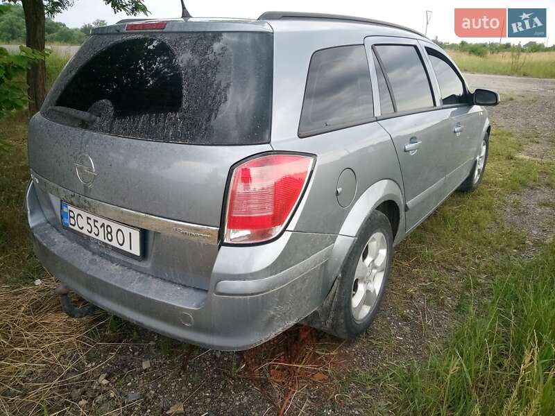 Универсал Opel Astra 2004 в Николаеве
