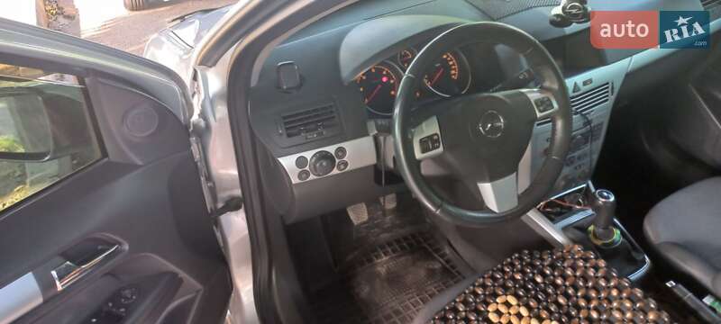 Универсал Opel Astra 2009 в Николаеве