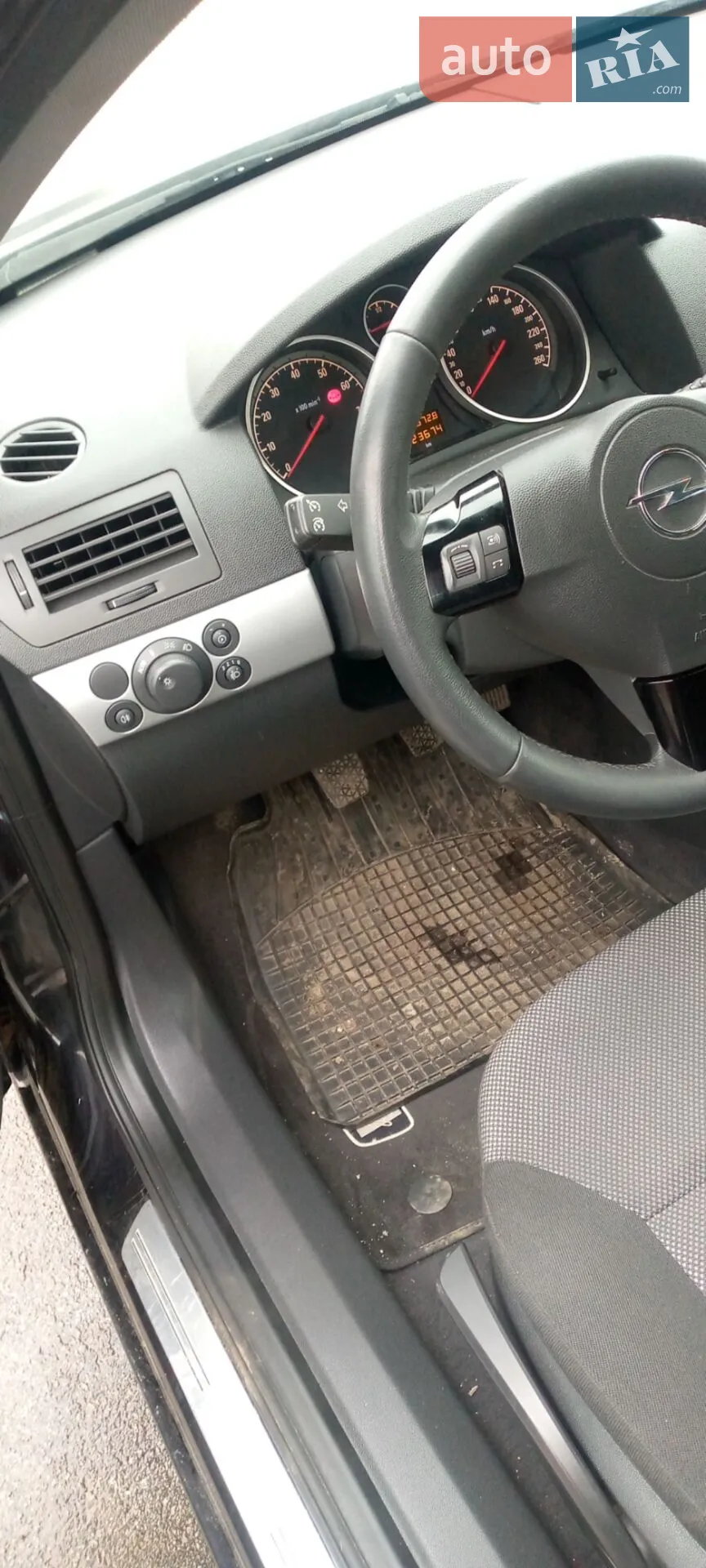 2010 Opel Astra - мініатюра 12