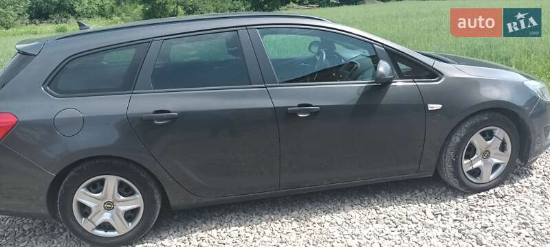 Opel Astra 2014