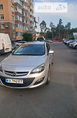 Универсал Opel Astra 2015 в Киеве