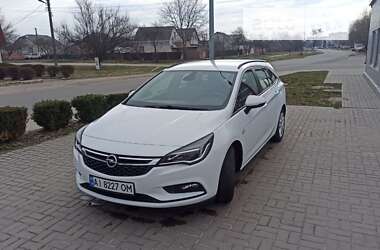 Универсал Opel Astra 2017 в Переяславе