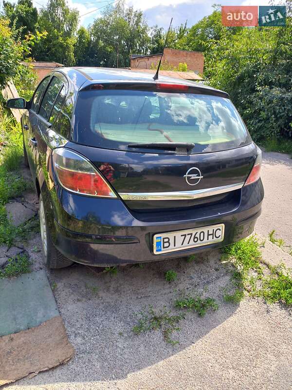 Хэтчбек Opel Astra 2009 в Лубнах