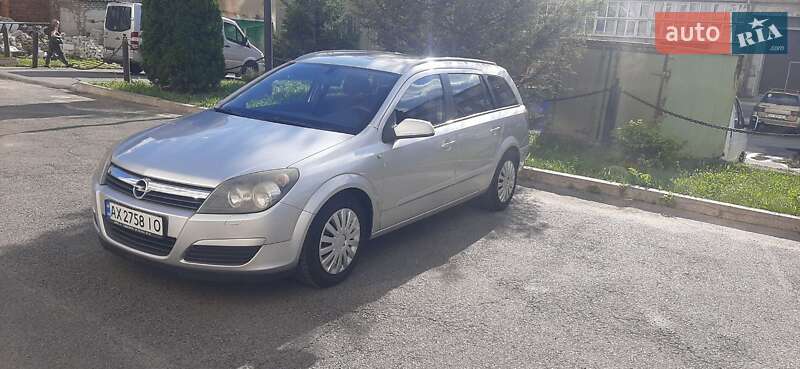 Универсал Opel Astra 2005 в Ивано-Франковске
