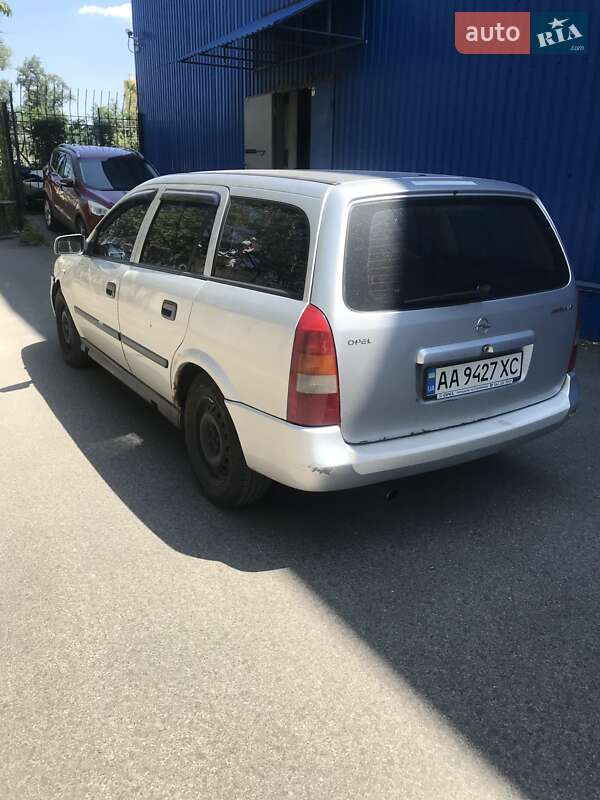 Універсал Opel Astra 2004 в Києві