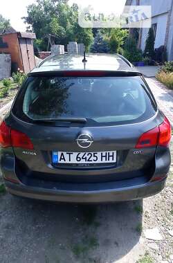 Універсал Opel Astra 2011 в Бурштині