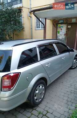 Универсал Opel Astra 2009 в 
