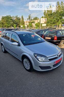 Универсал Opel Astra 2005 в Николаеве