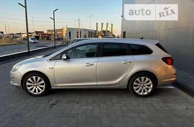 Универсал Opel Astra 2012 в Луцке