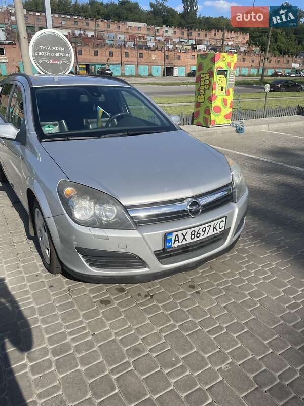 Універсал Opel Astra 2006 в Харкові