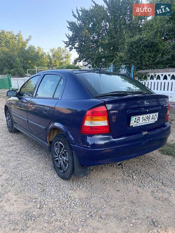 Хэтчбек Opel Astra 2004 в Бершади