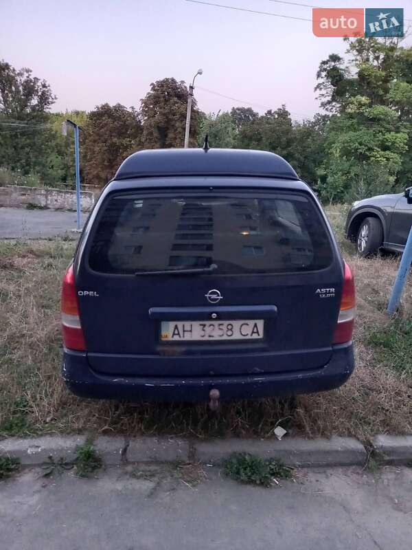 Универсал Opel Astra 2001 в Изяславе