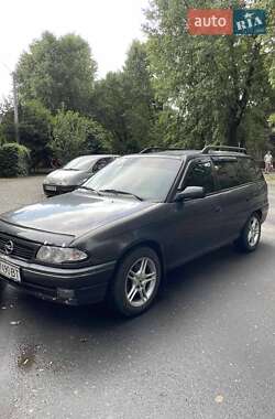 Універсал Opel Astra 1996 в Одесі