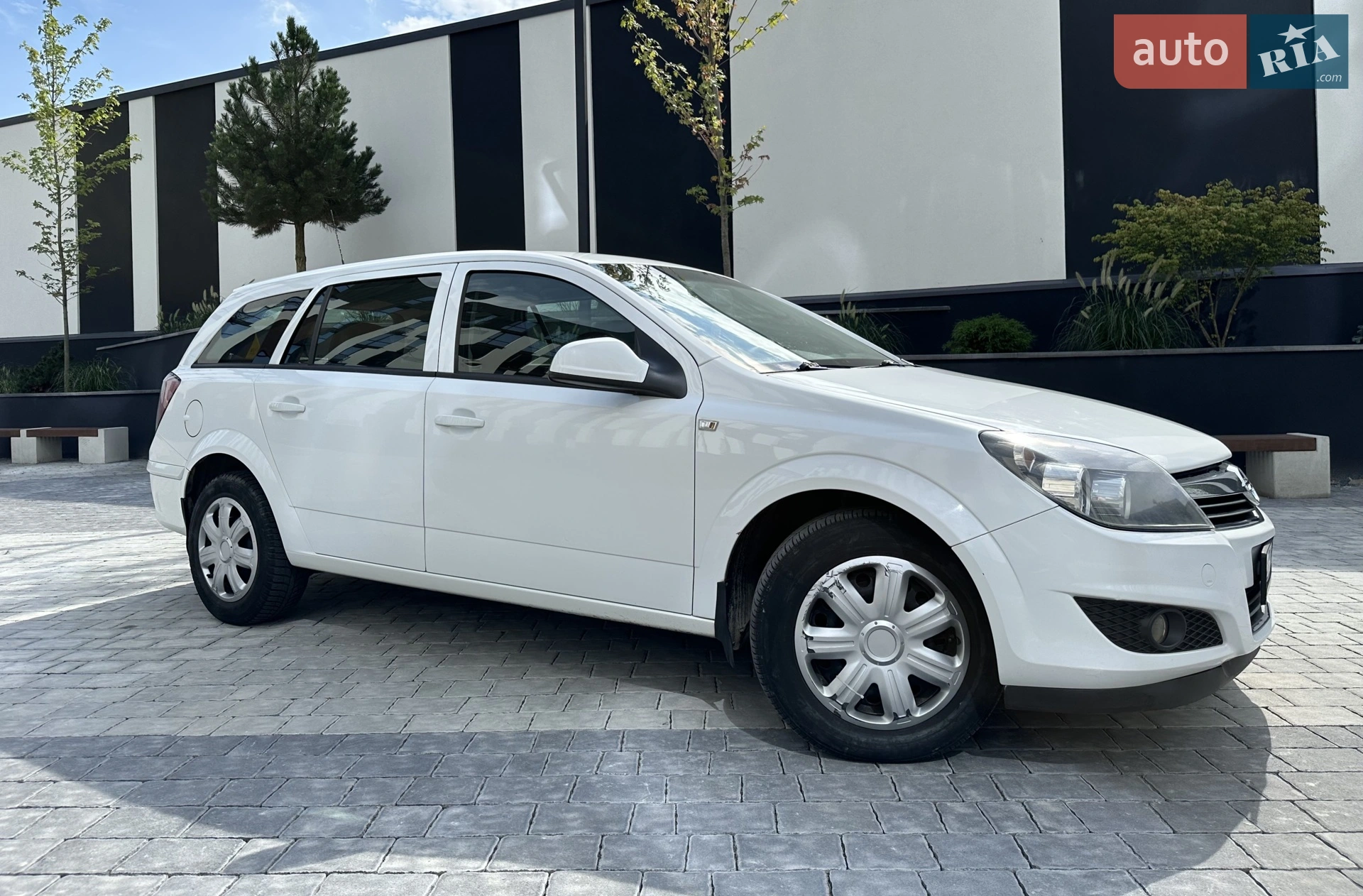 2011 Opel Astra - мініатюра 9