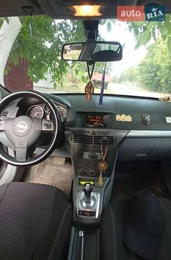 Универсал Opel Astra 2004 в 