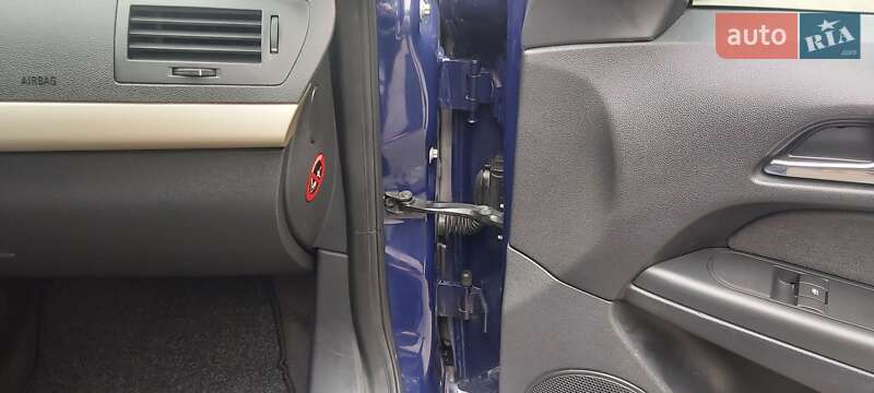Купе Opel Astra 2008 в Тернополі