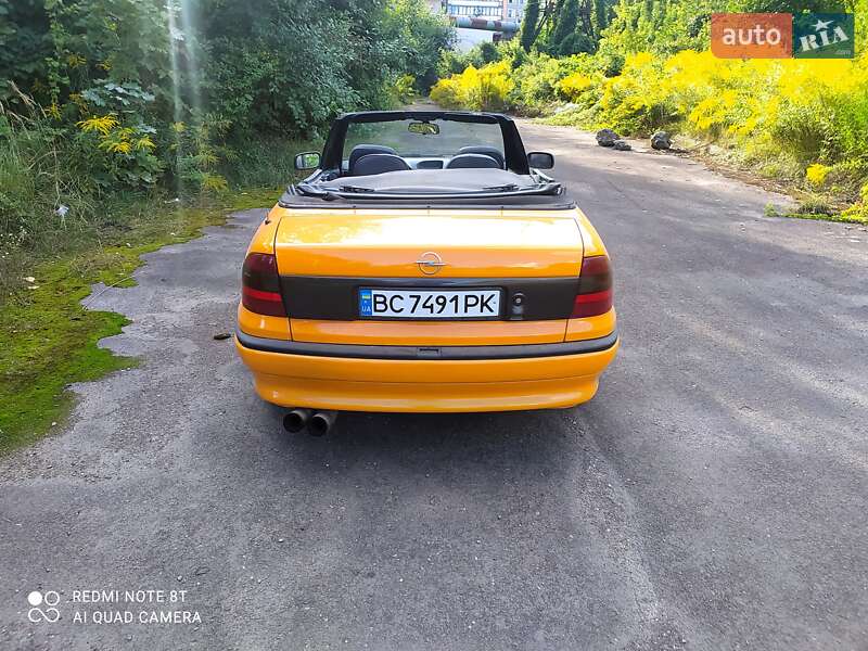 Хэтчбек Opel Astra 1995 в Львове