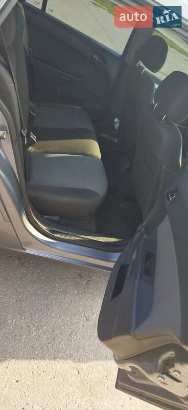 Универсал Opel Astra 2005 в Харькове