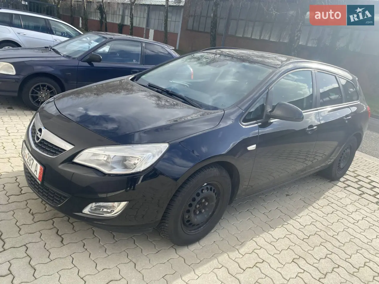 2011 Opel Astra - мініатюра 13