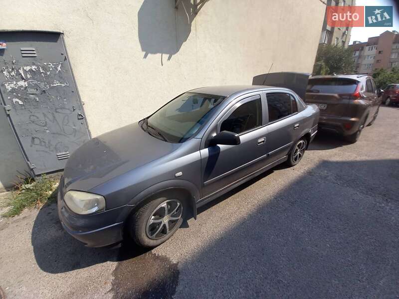 Седан Opel Astra 2008 в Тернополе