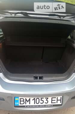 Хэтчбек Opel Astra 2004 в 